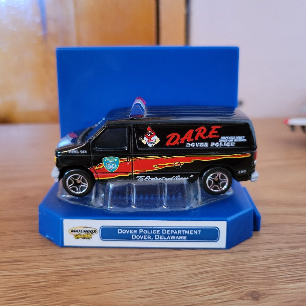 1999 Matchbox Collectibles D.A.R.E. Dover Police Department Van